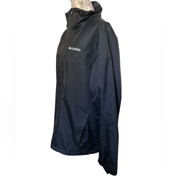 Authentic Columbia Rain Jacket - Picture 3 of 15